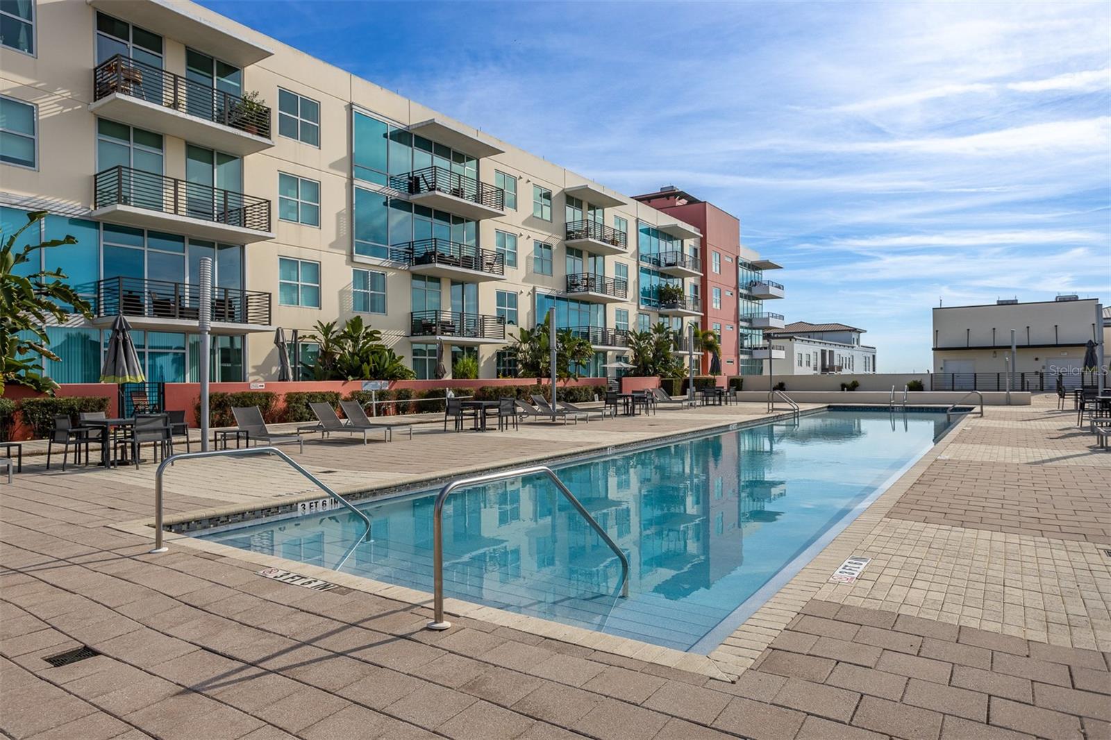 1208 E KENNEDY BLVD #518