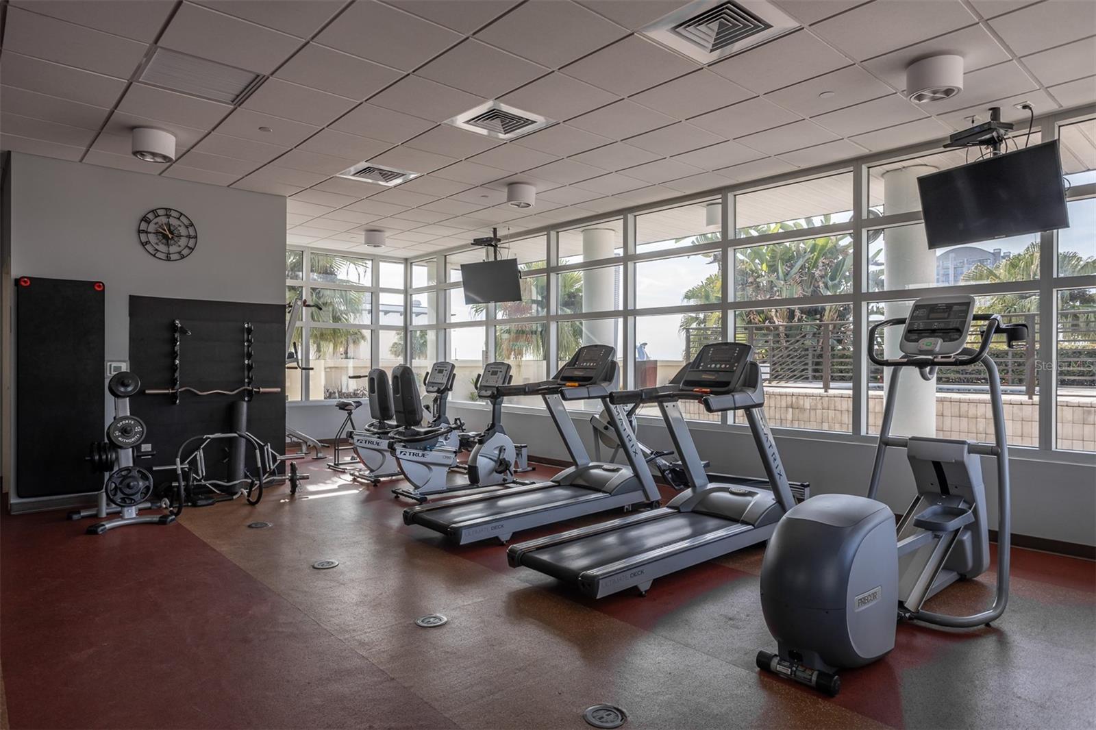 1208 E KENNEDY BLVD #518