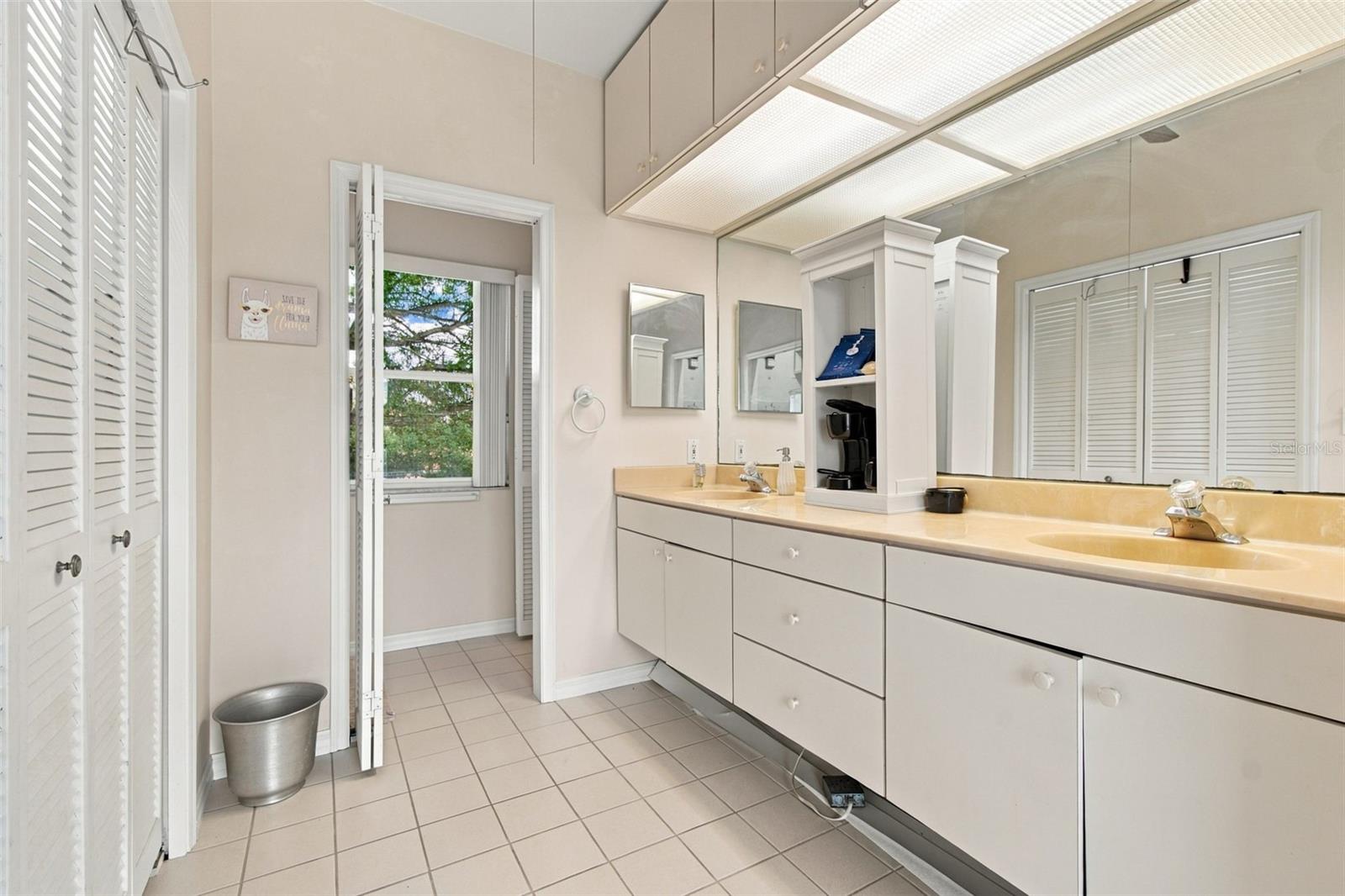 5411 ALOHA DR