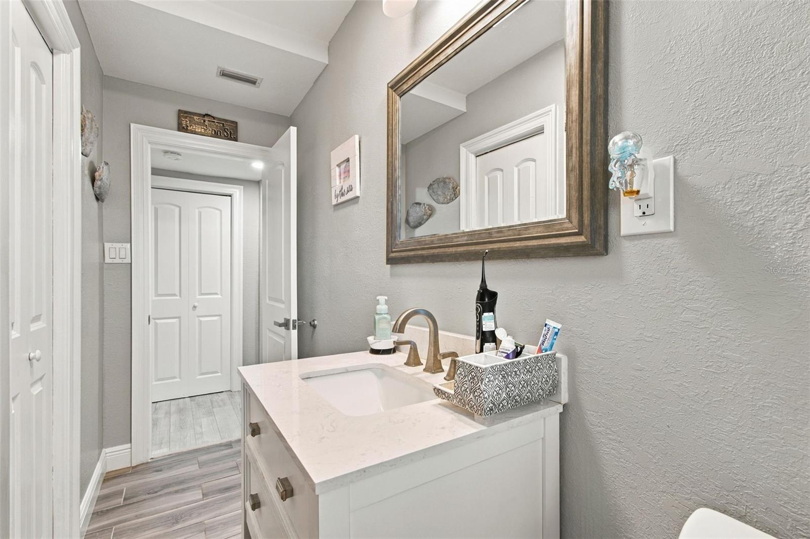 5411 ALOHA DR