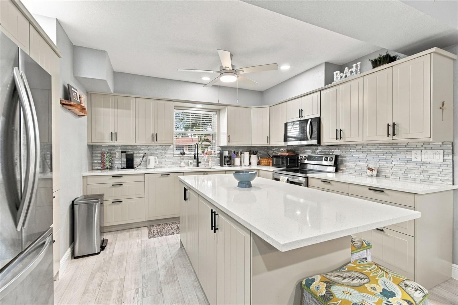5411 ALOHA DR