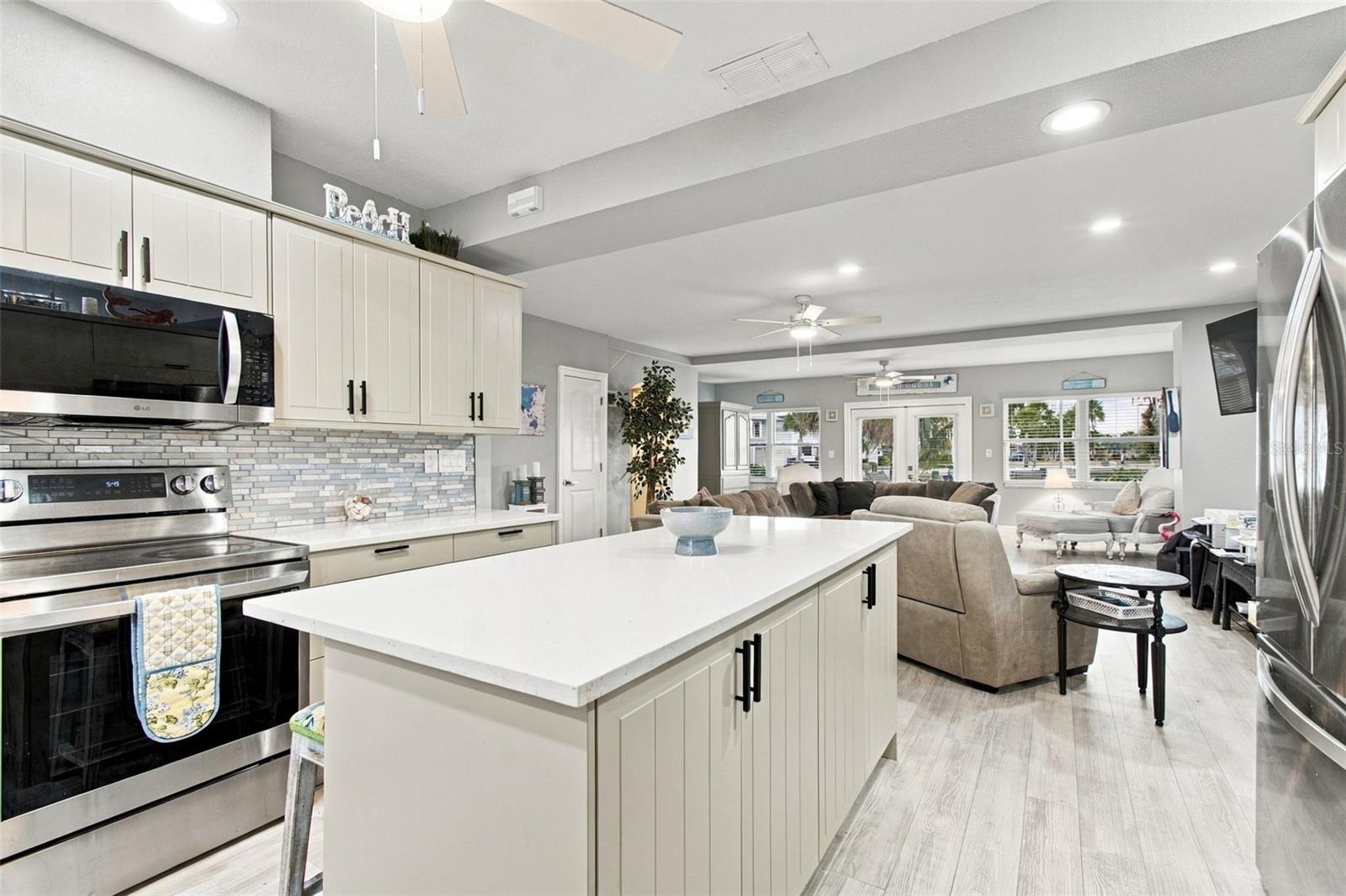 5411 ALOHA DR