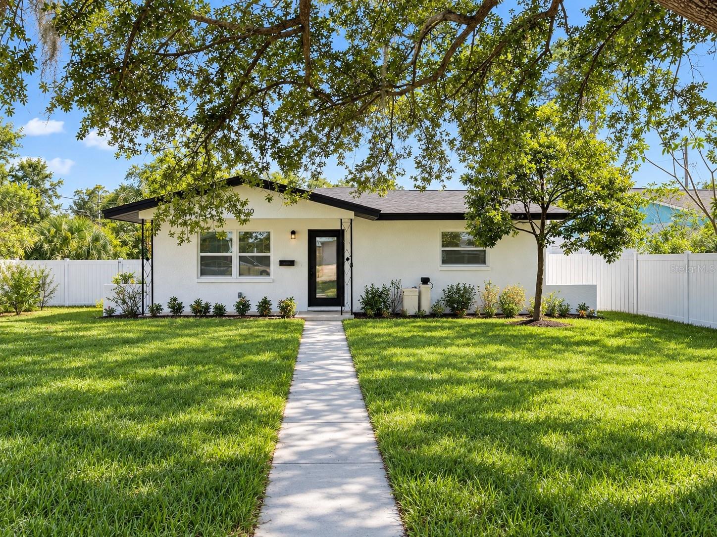5020 10th Ave N St Petersburg Fl Us 33710 Mfrtb8554586