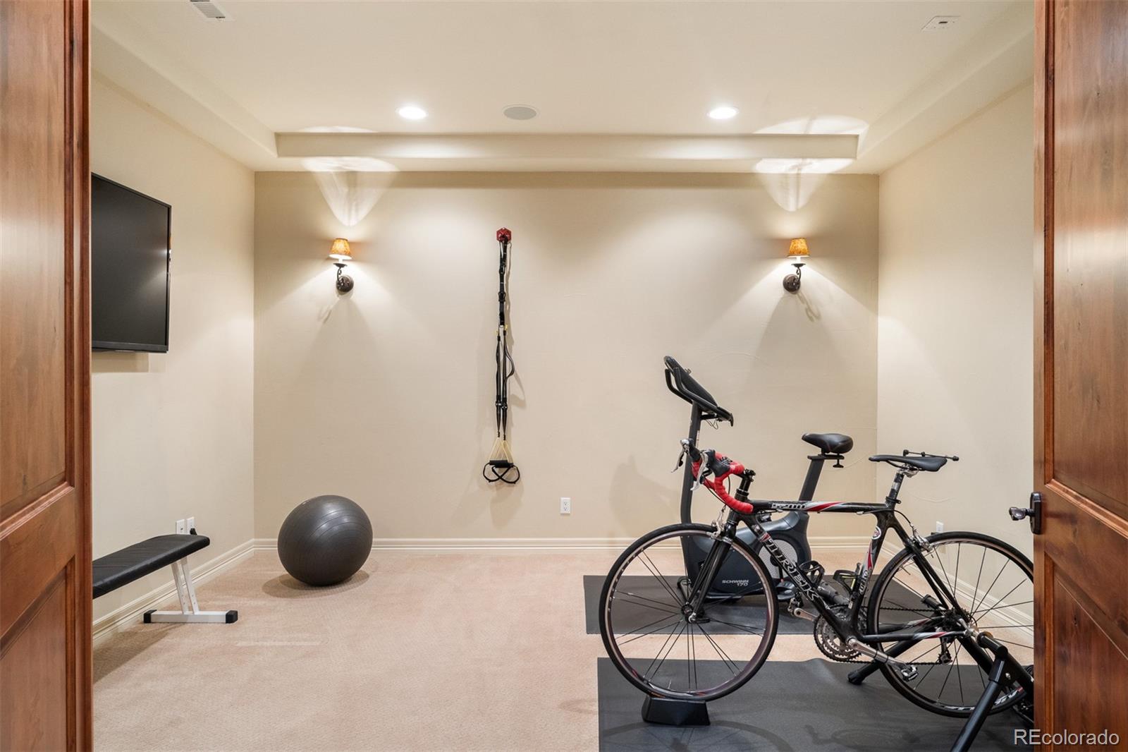 2385 S Clayton Street