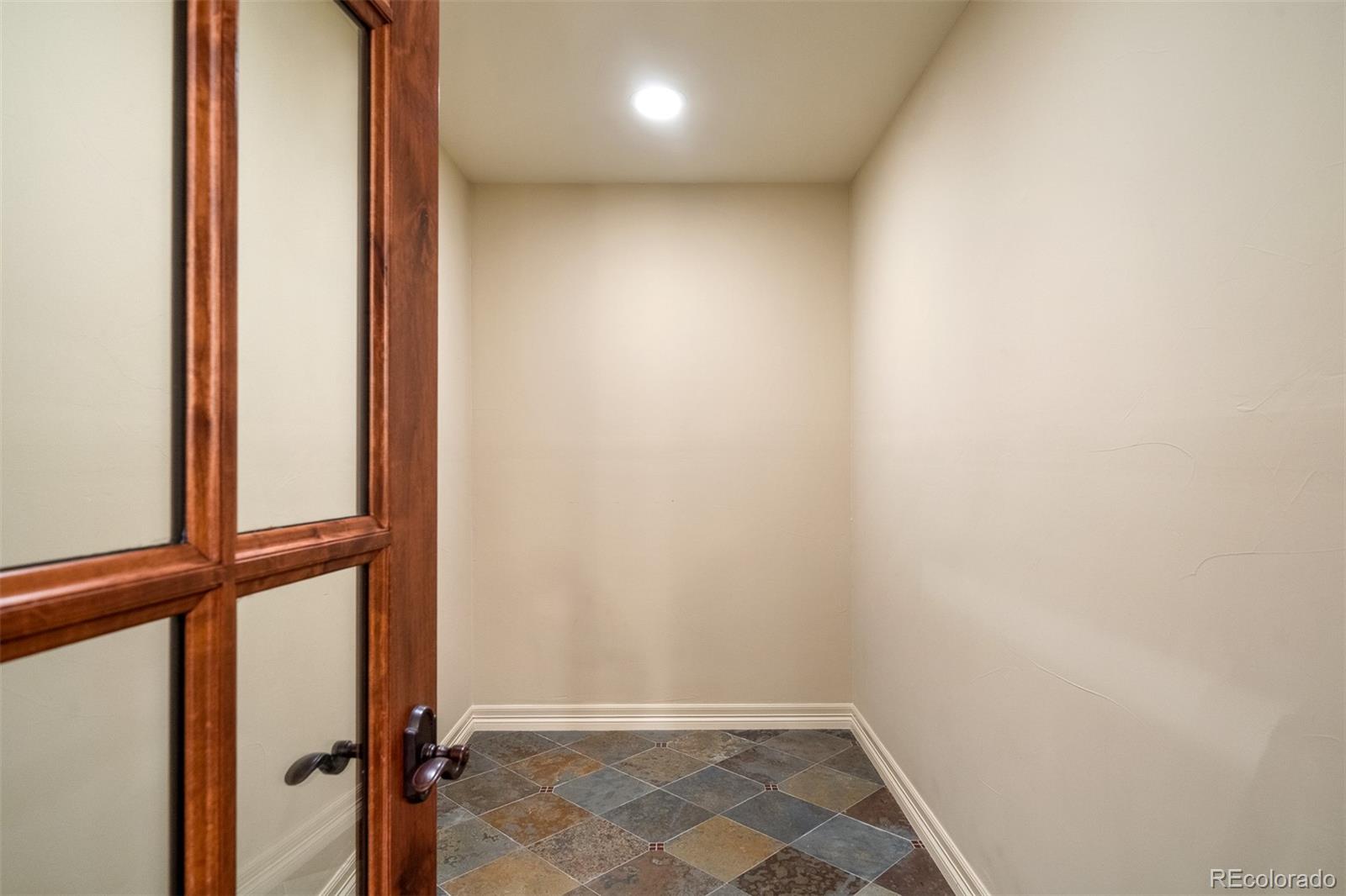 2385 S Clayton Street