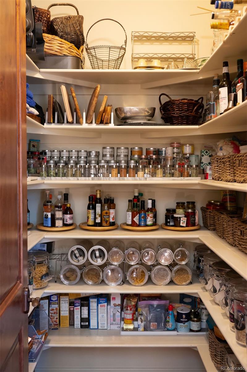 2385 S Clayton Street