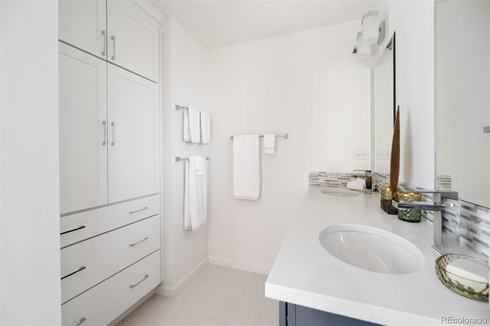 1299 N Gilpin Street Unit: 16E