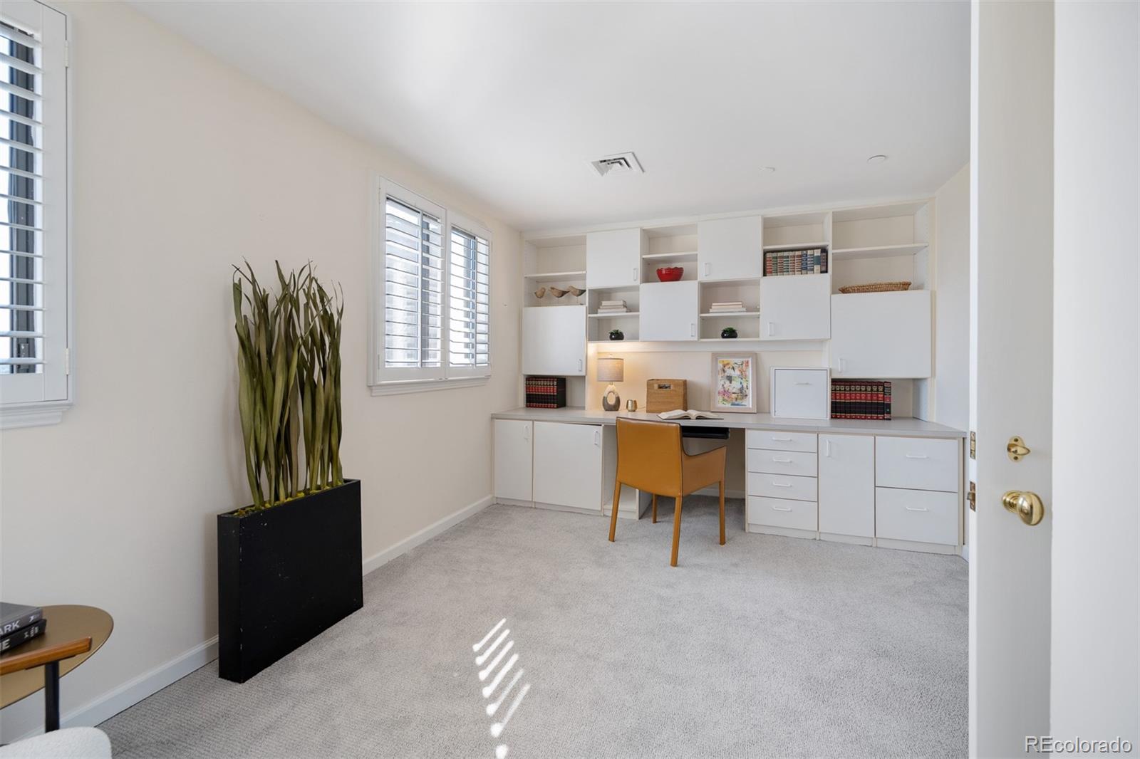 1299 N Gilpin Street Unit: 16E