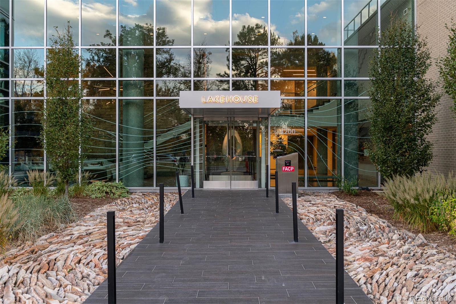 4200 W 17th Avenue Unit: 909