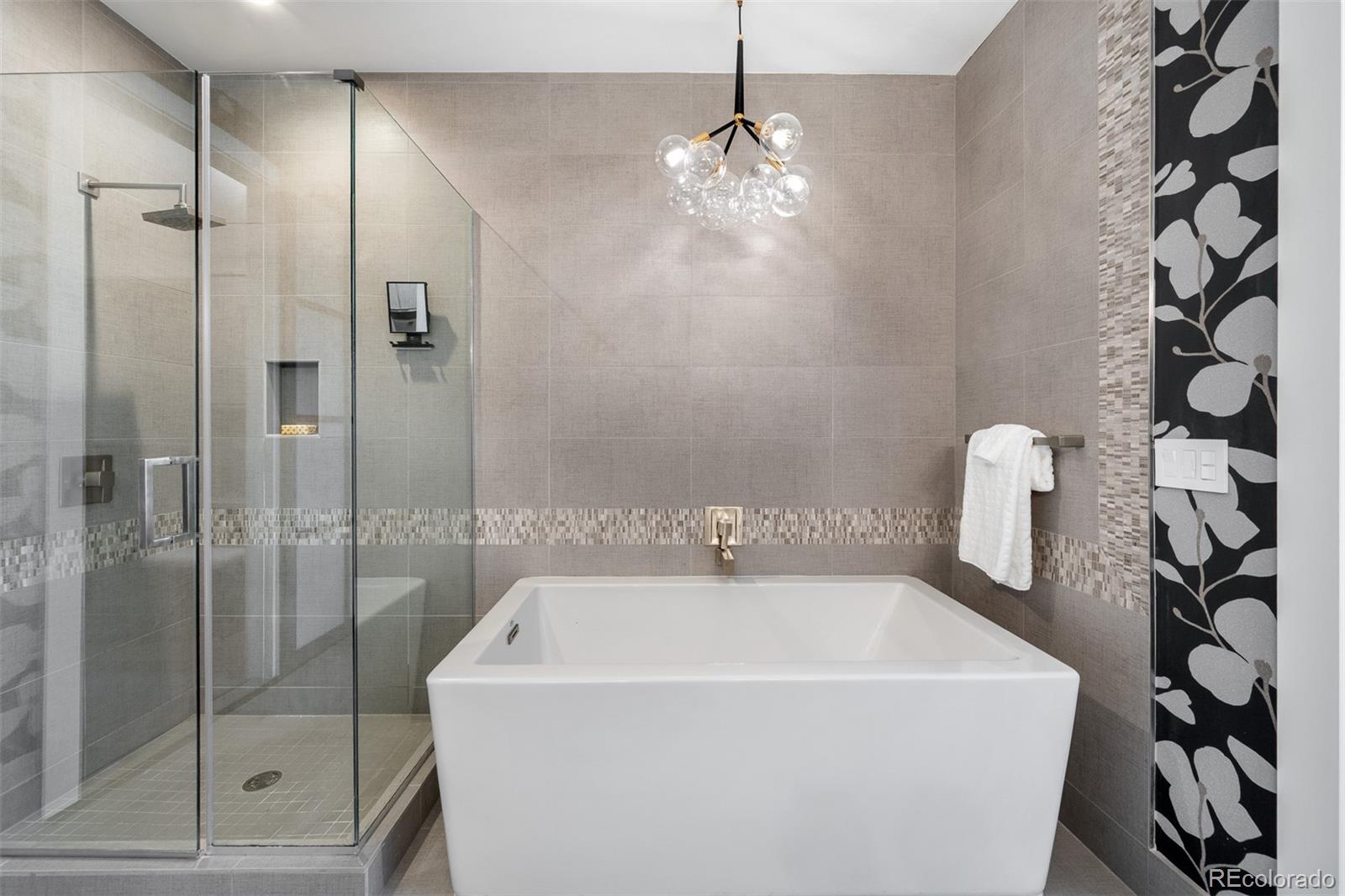 4200 W 17th Avenue Unit: 909