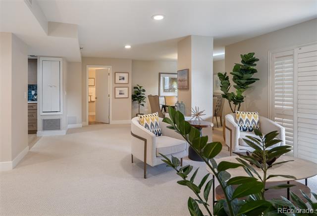 350 Detroit Street Unit: 206