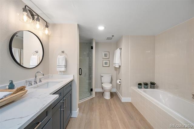 350 Detroit Street Unit: 206