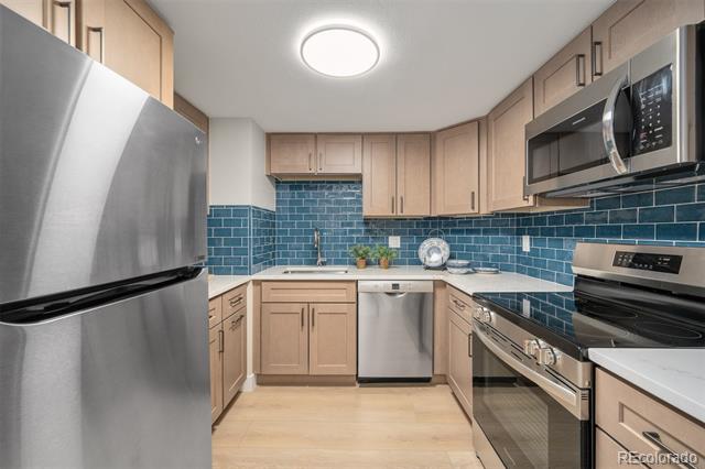 350 Detroit Street Unit: 206