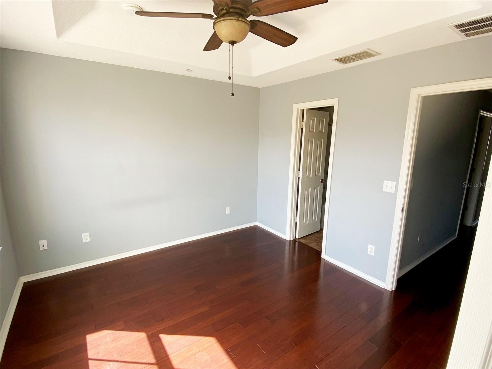 8946 WHITE SAGE LOOP