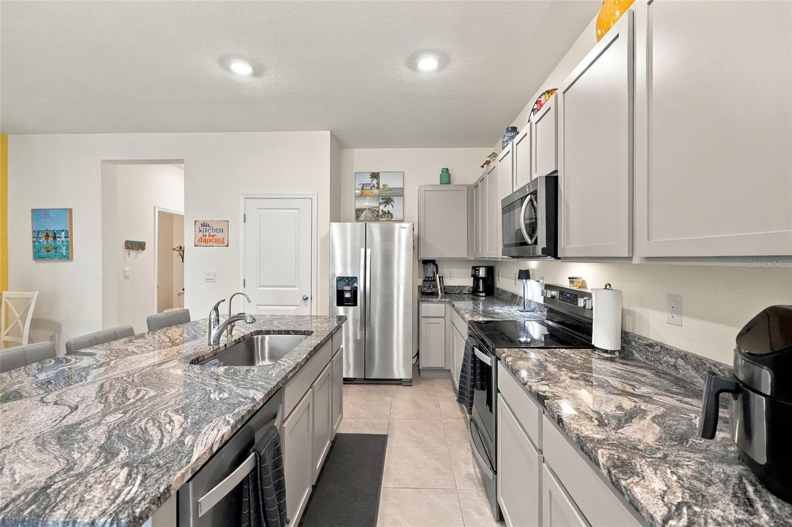 1914 PLEASANT MAPLE CT