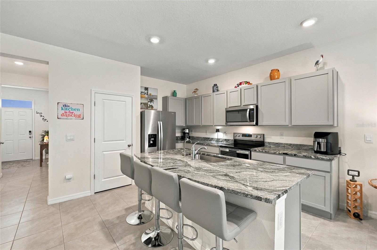 1914 PLEASANT MAPLE CT
