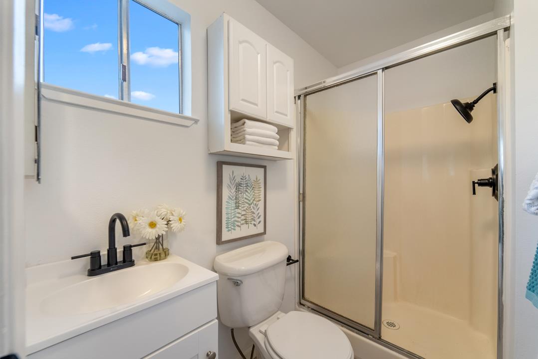 457 E Washington AVE