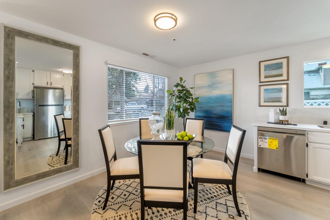 457 E Washington AVE