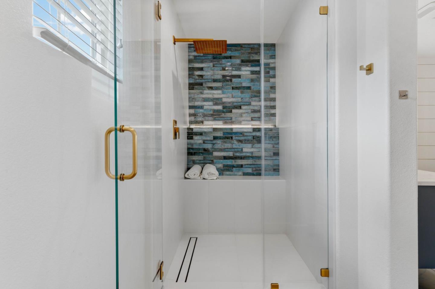 126 English Rose CIR