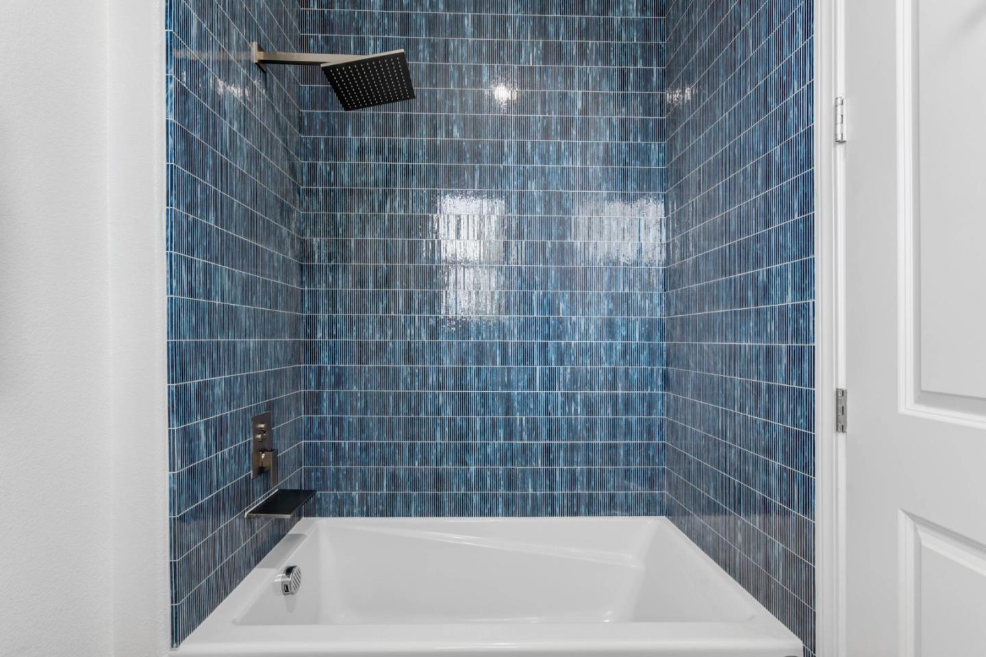 126 English Rose CIR