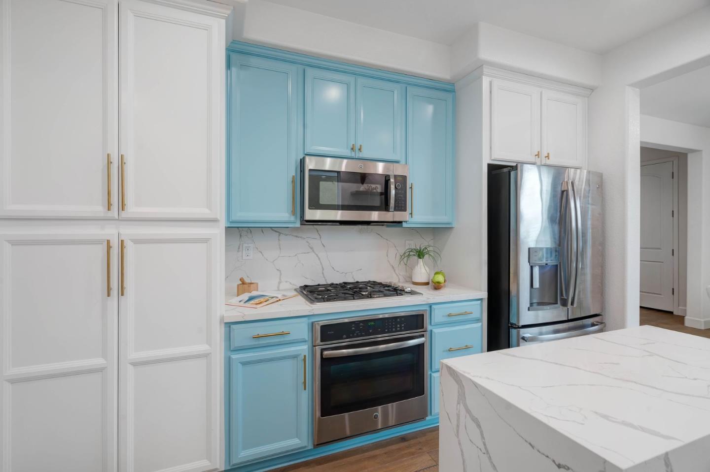 126 English Rose CIR