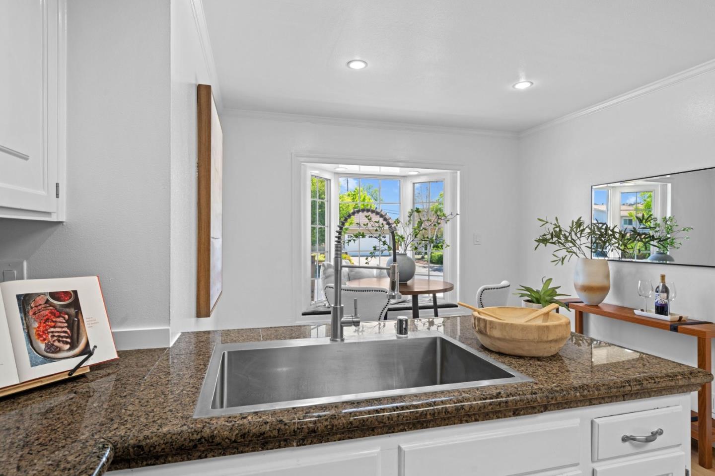 6561 Hidden Creek DR