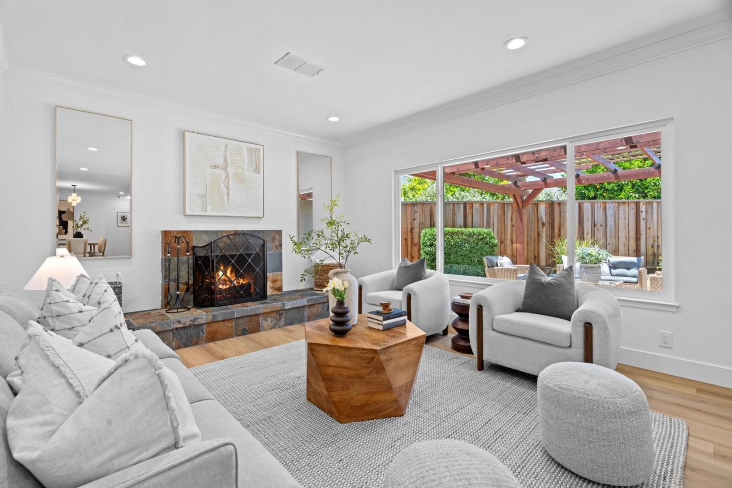 6561 Hidden Creek DR