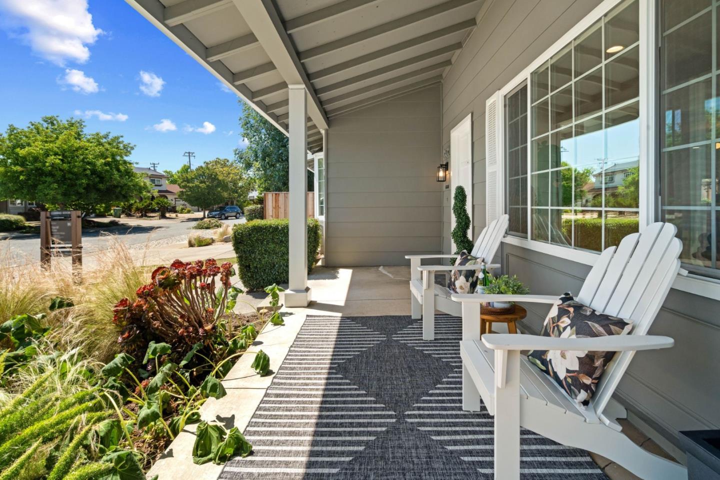 6561 Hidden Creek DR