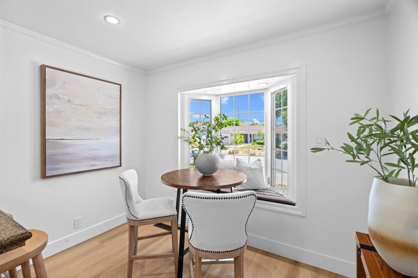 6561 Hidden Creek DR