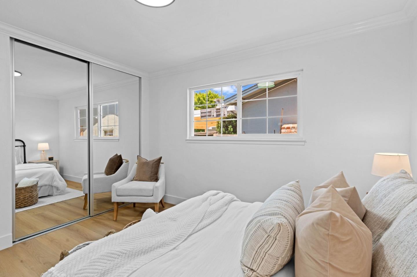 6561 Hidden Creek DR