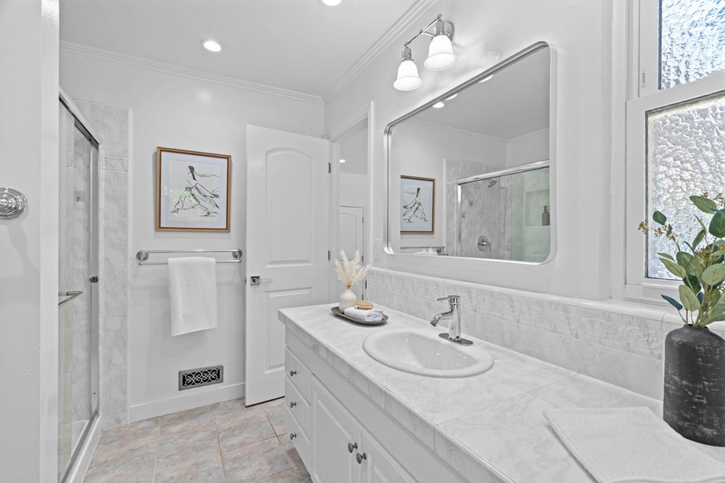 6561 Hidden Creek DR