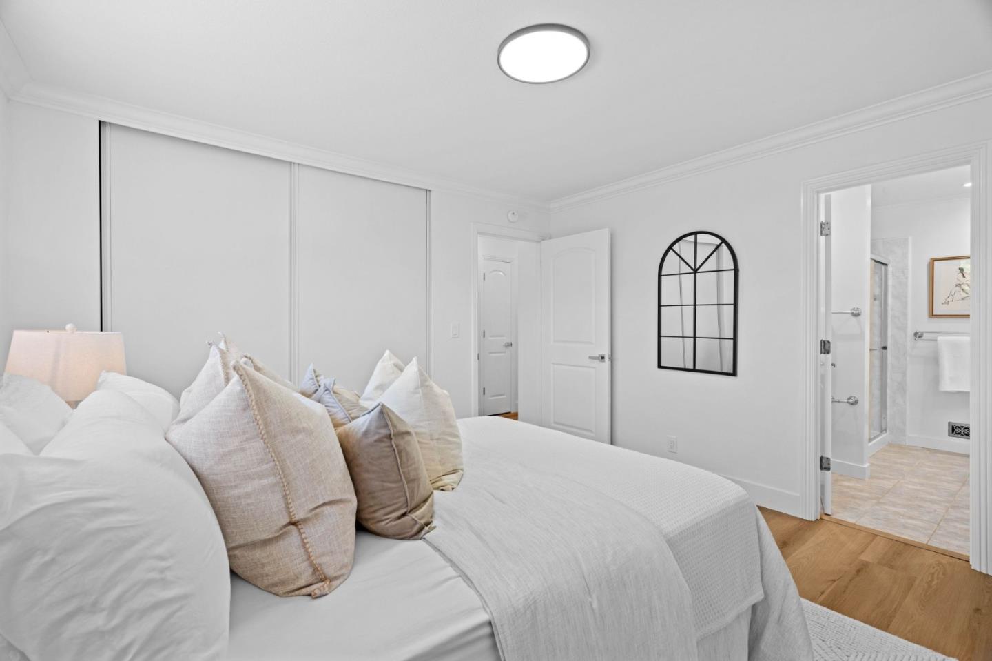 6561 Hidden Creek DR