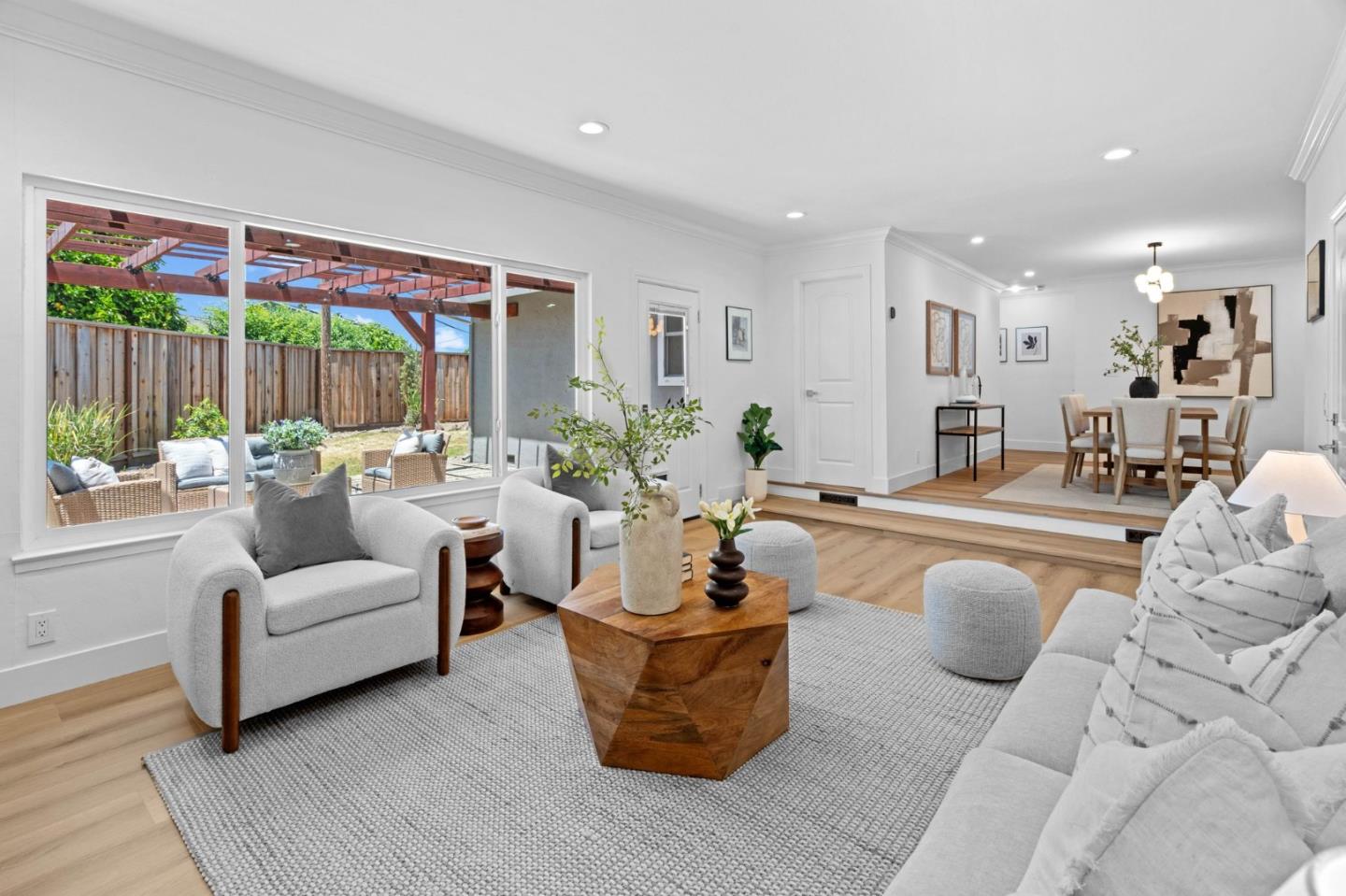 6561 Hidden Creek DR