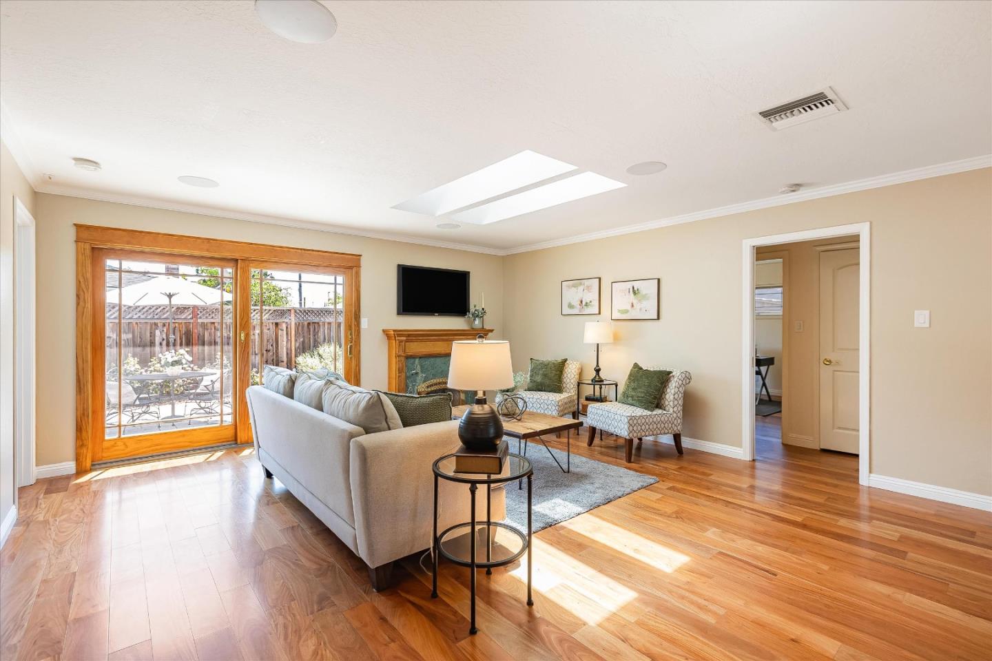 1110 Shadle AVE