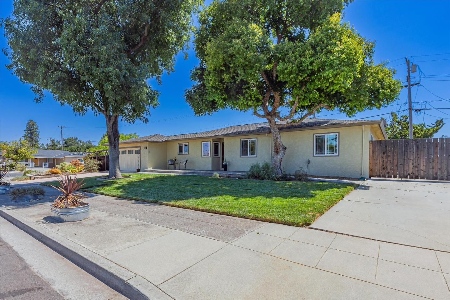 1110 Shadle AVE