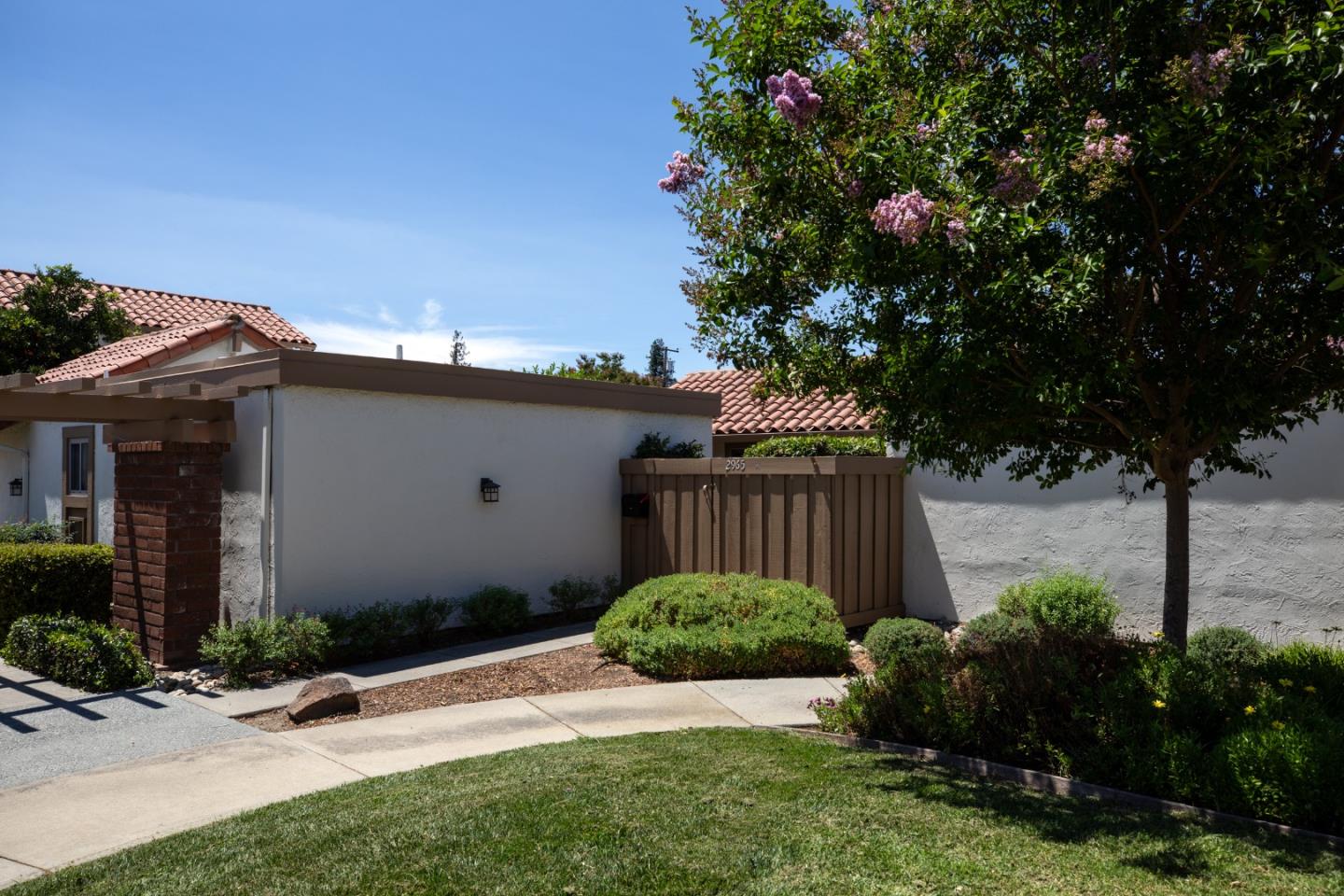 2965 Roma CT