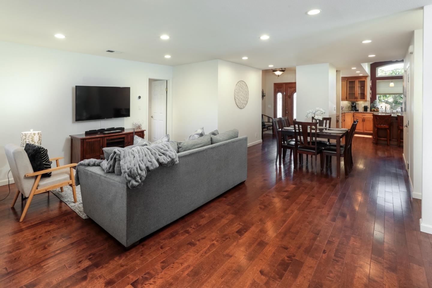 1389 Blossom Hill RD