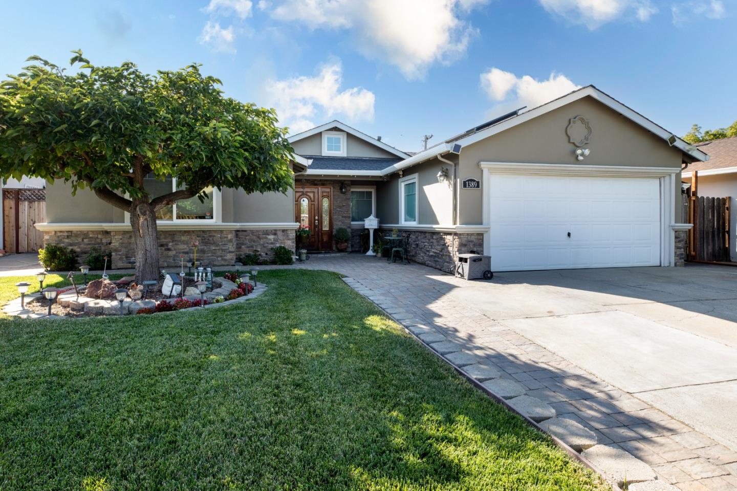 1389 Blossom Hill RD