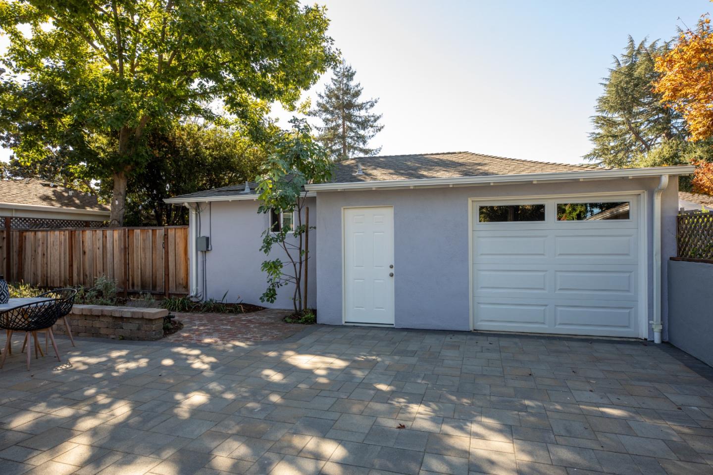 152 Del Monte AVE