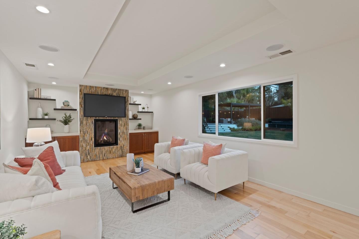526 Sequoia Drive