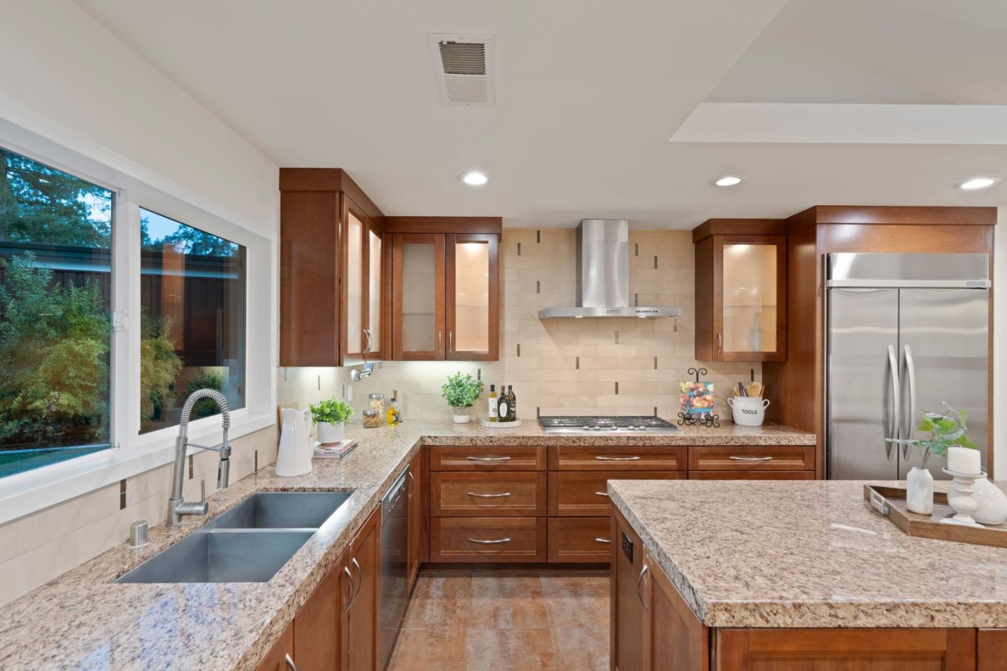 526 Sequoia Drive