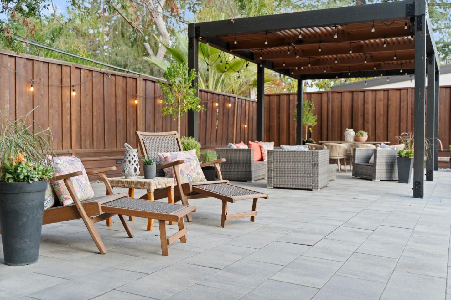 526 Sequoia Drive