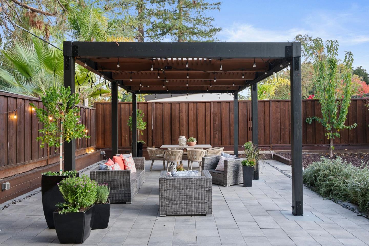 526 Sequoia Drive