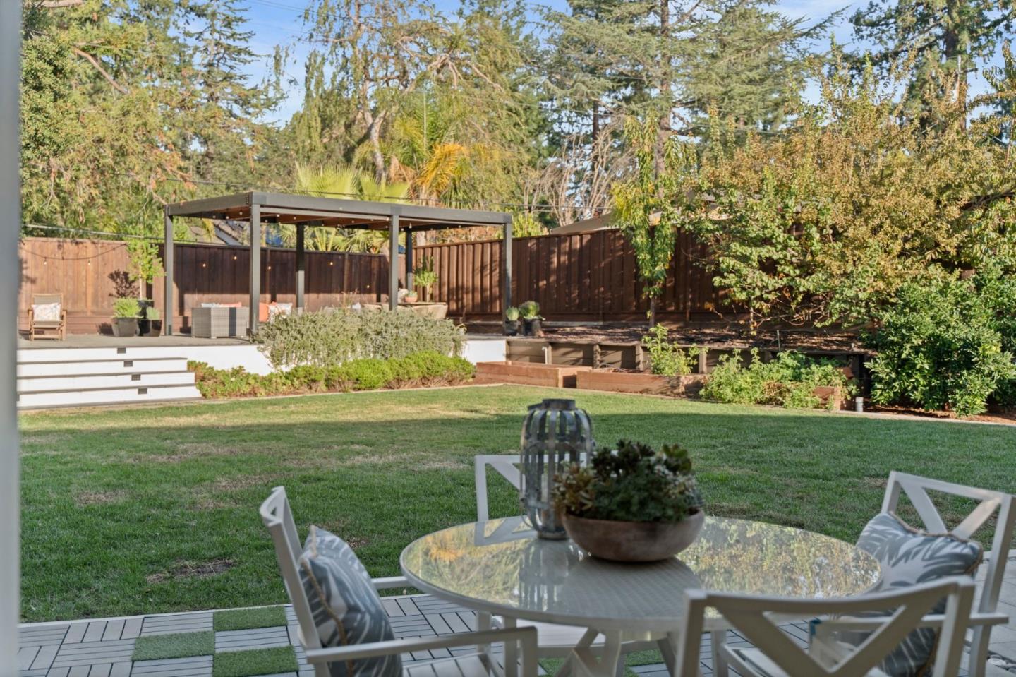 526 Sequoia Drive