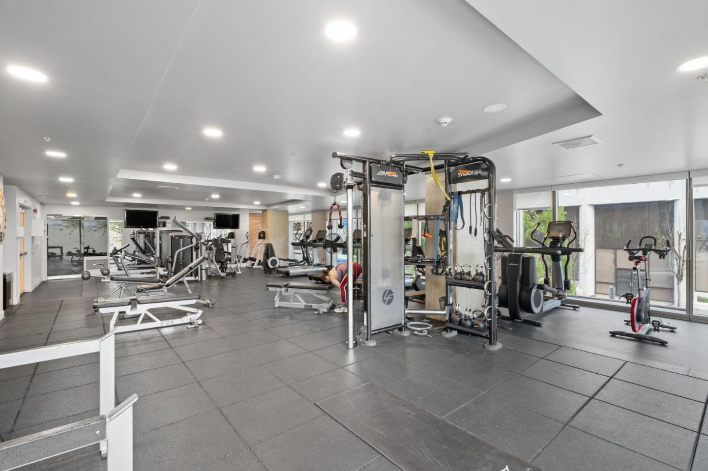 38 N Almaden BLVD 602