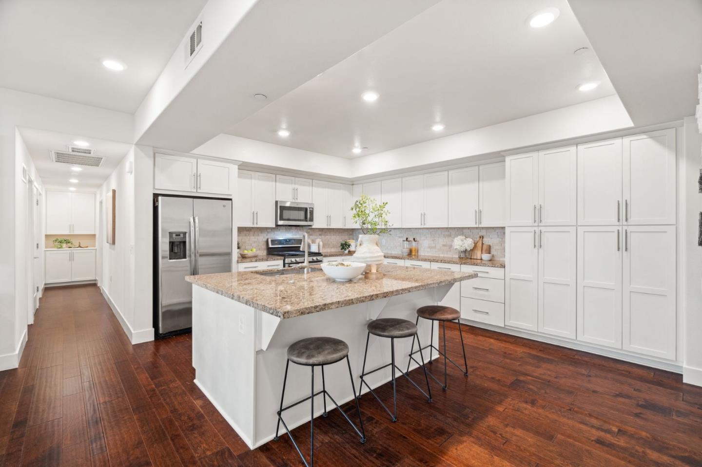 380 Riesling AVE 10