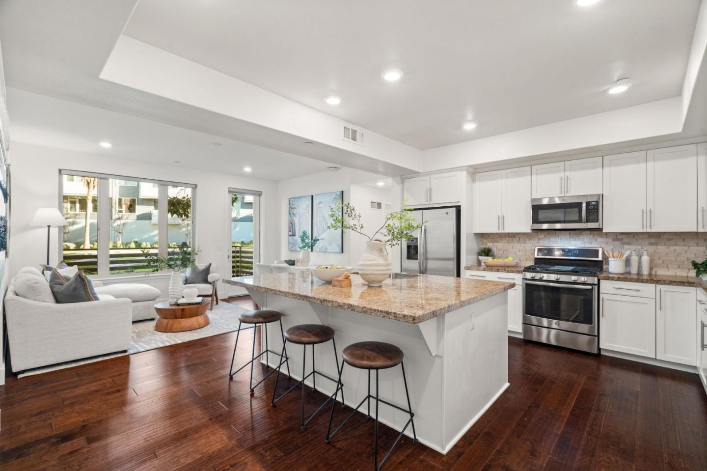 380 Riesling AVE 10