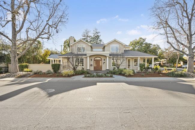 702 Rosewood Drive