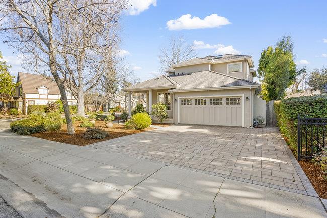 702 Rosewood Drive