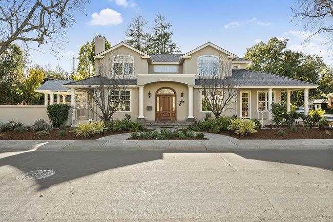 702 Rosewood Drive